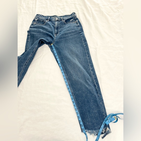 AE Relaxed Mom Jean - Picture 6 of 14